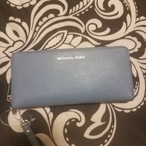 Michael Kors wristlet wallet